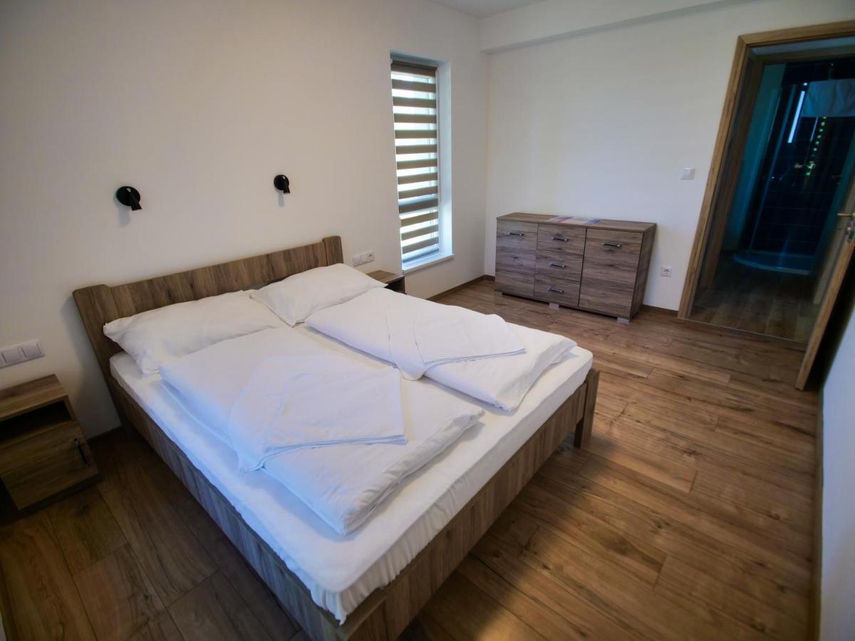 Zea Apartmanhaz Balatonfenyves Exterior foto