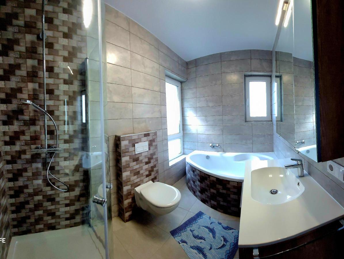 Zea Apartmanhaz Balatonfenyves Exterior foto