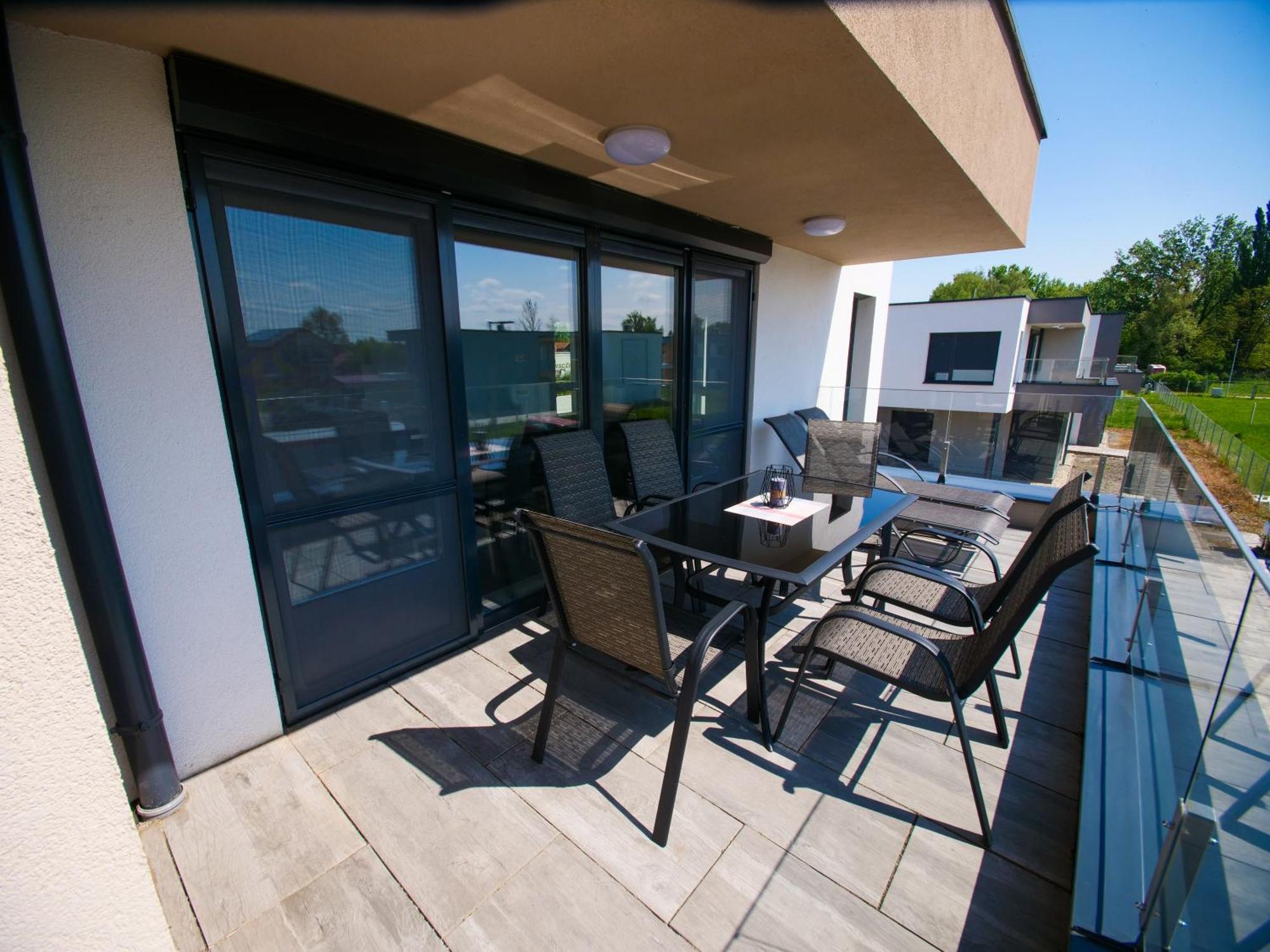 Zea Apartmanhaz Balatonfenyves Exterior foto
